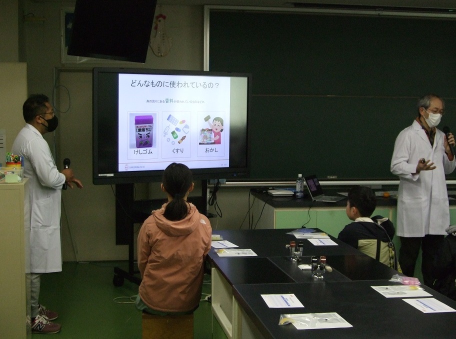 【CSR】茨木市教育センター「土曜科学教室」への協力（社会の一員として）